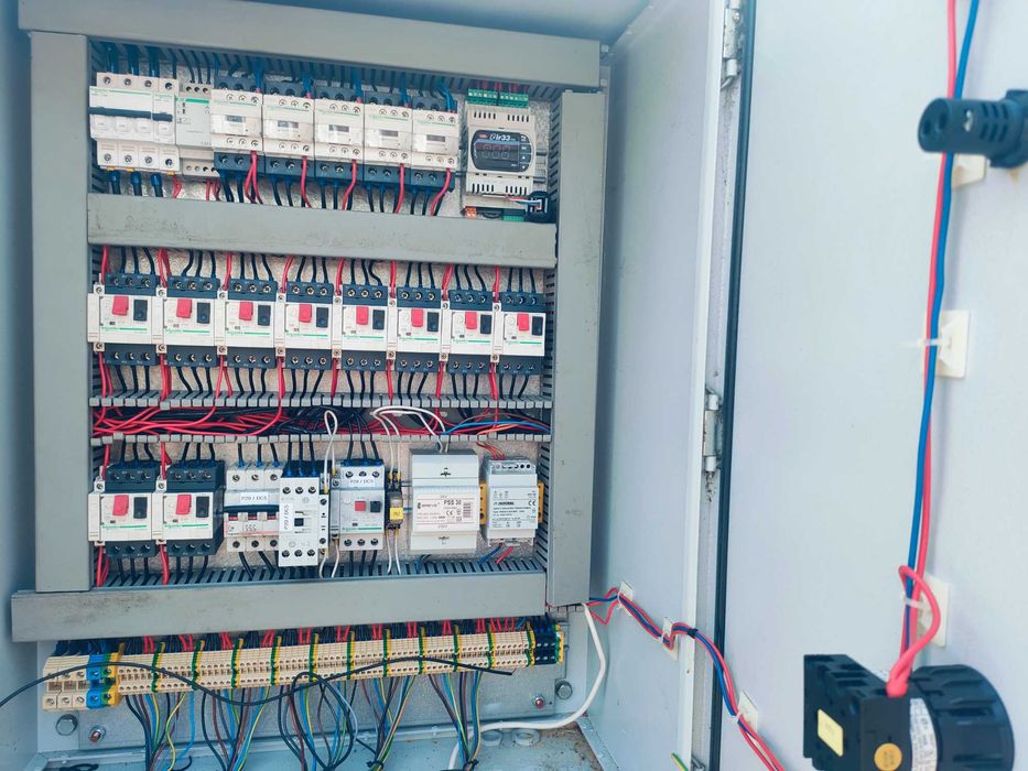 Dry-cooler chłodnia wentylatorowa, chłodnica glikolu-wody, chiller