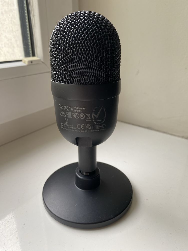 Mikrofon Razer Seiren v2 Mini