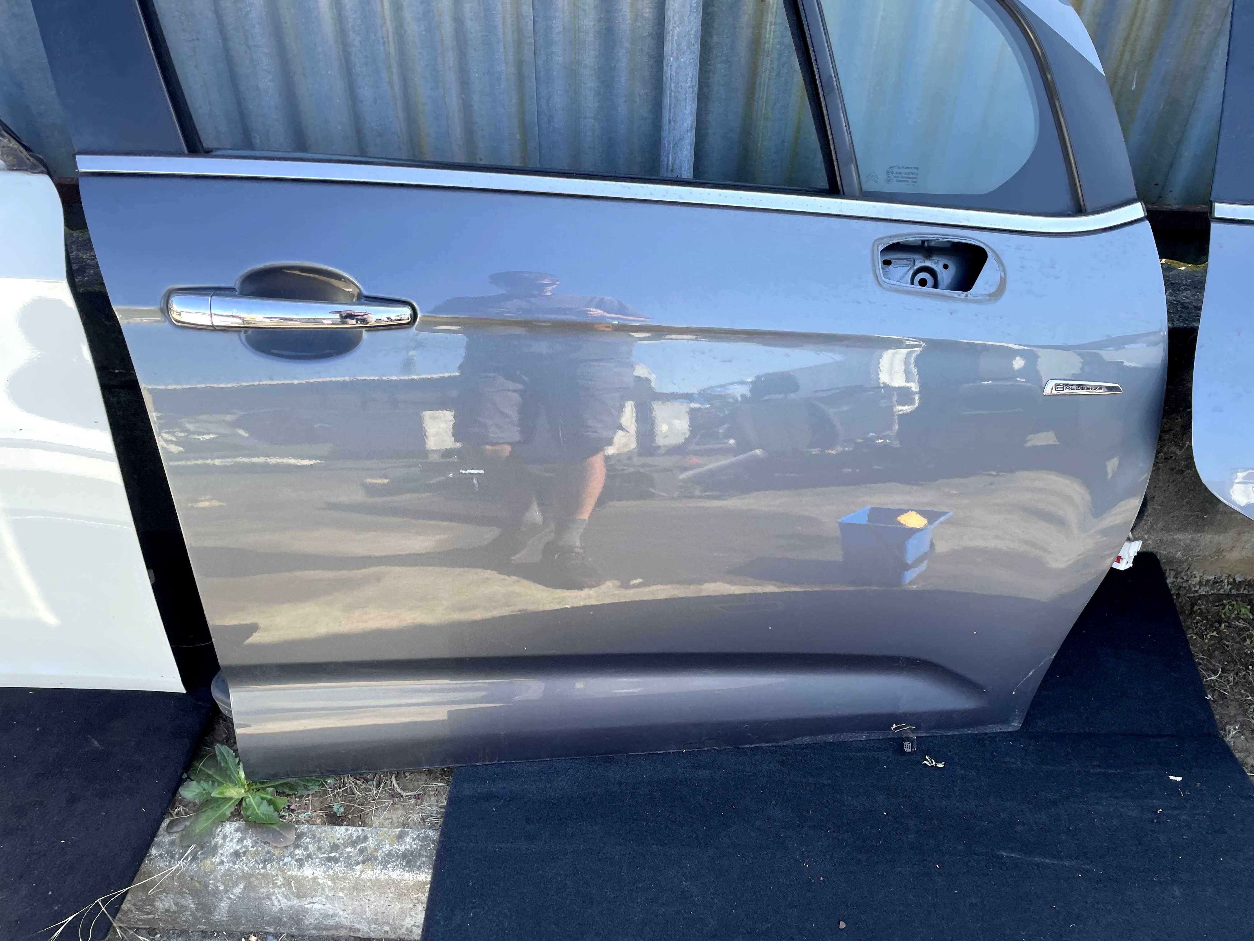 Citroen C3 II KTHC kompletne drzwi przednie prawe eur