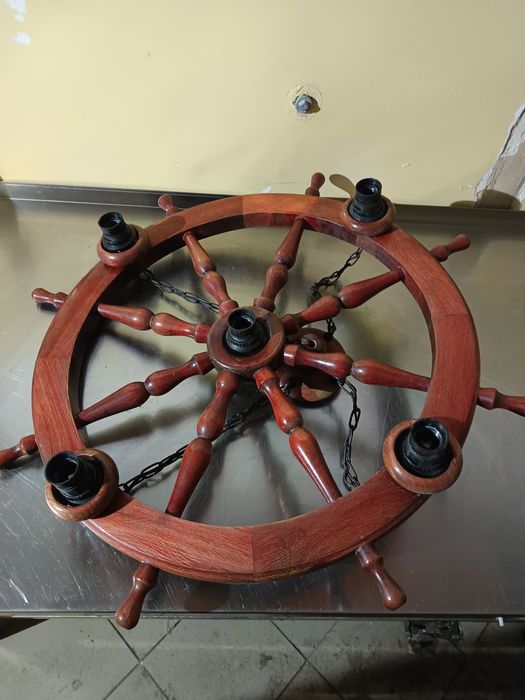 Żyrandol / Lampa - koło sterowe