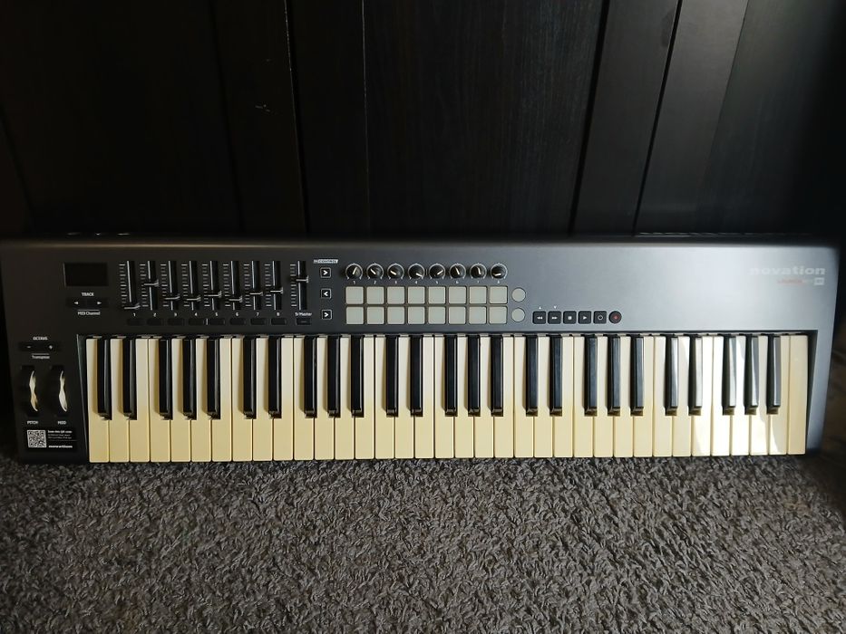 MIDI, Pianino, Keyboard, NOVATION  Launchkey 61 MK2