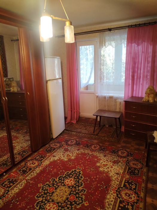 Продам 2х комнатну вул Мухиной 6 ( район Дружбы)