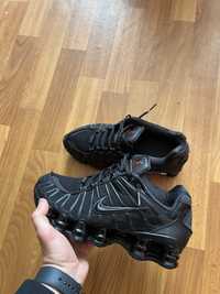 Кросівки Nike Shox