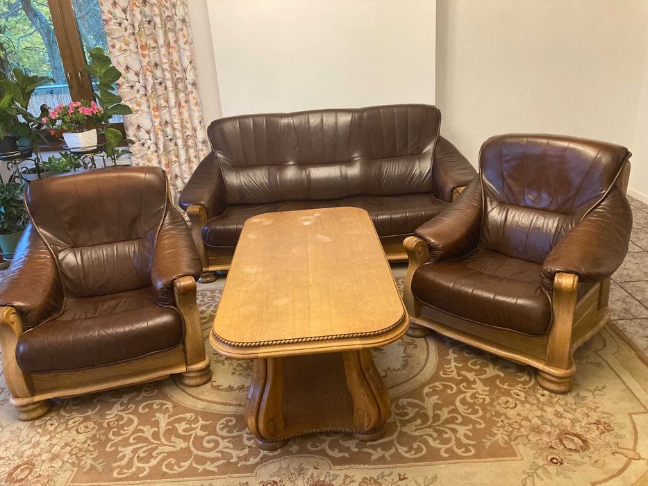 Zestaw wypoczynkowy – skóra naturalna, drewno, bardzo wygodny