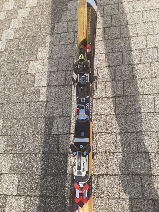 Narty zjazdowe Atomic metron B5i
