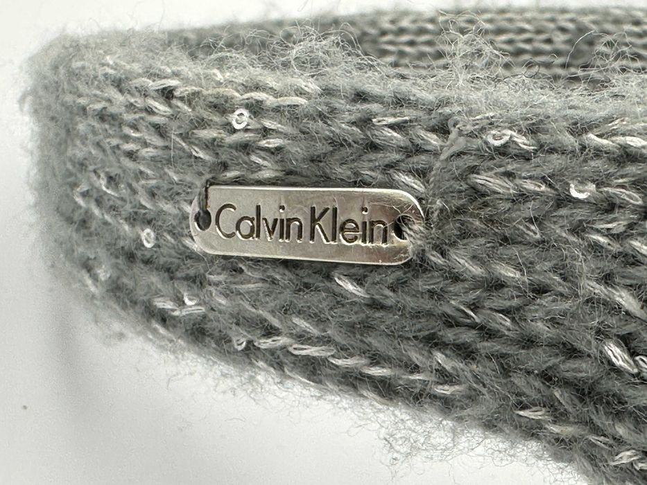 Calvin Klein, Nauszniki ze słuchawkami