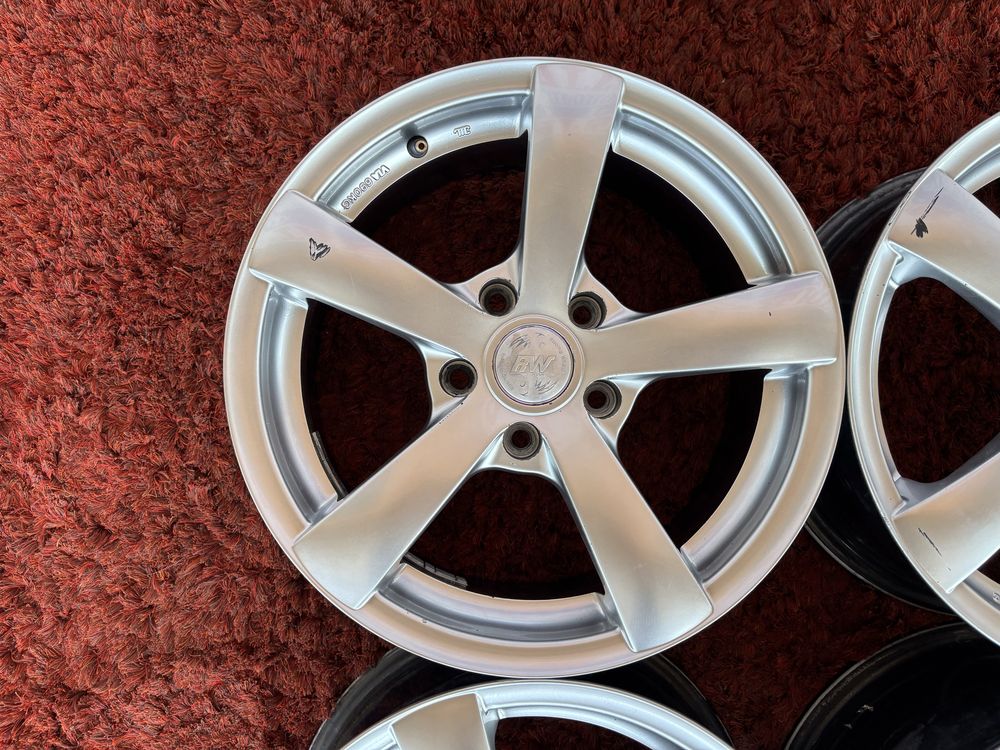 Renault Megan Scenik Zoe Daster Honda Hyundai Kia R16 5x114,3