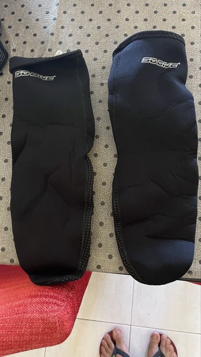 Botins / meias de neoprene L