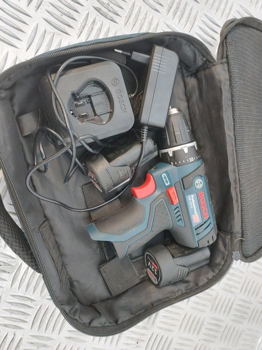 Аккумуляторная дрель-шуруповерт Bosch GSR 12V-15 Professional