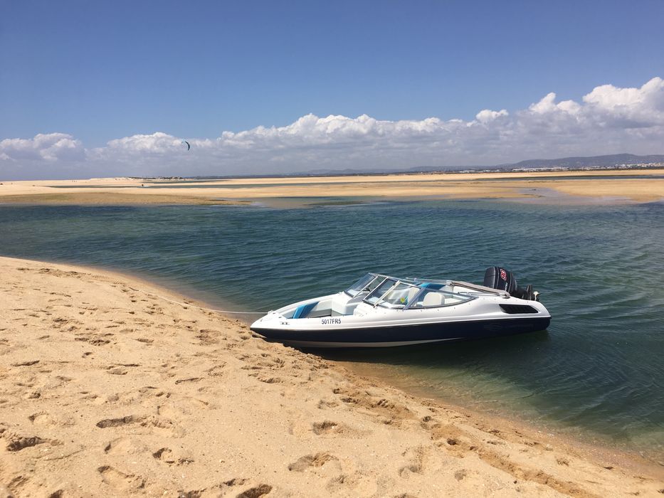 Barco Chaparral c/ motor fora de bordo, Proa Aberta 6 lugares