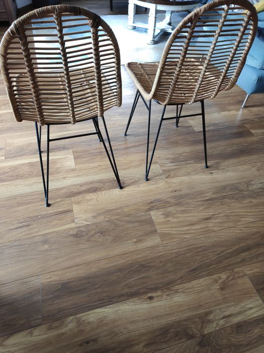 Krzesła plecione rattanowe boho