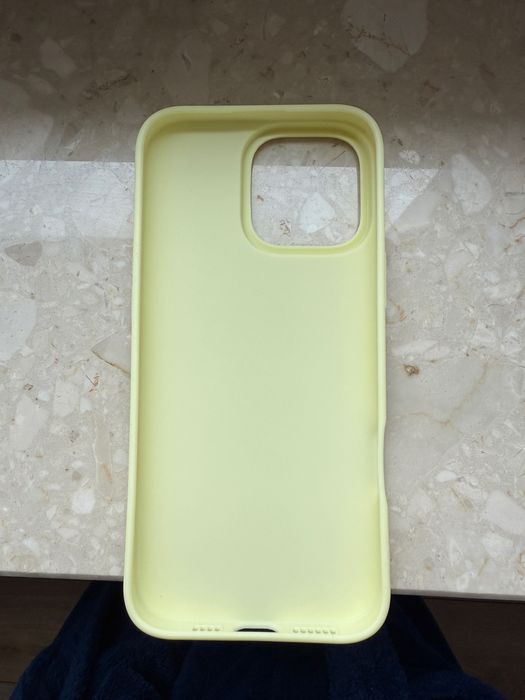 Nowy etui na iPhone 16 pro max