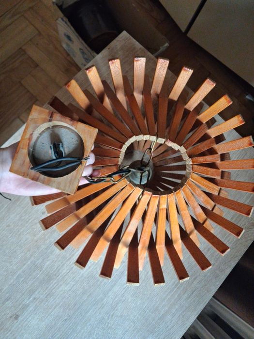Lampa drewniana żyrandol