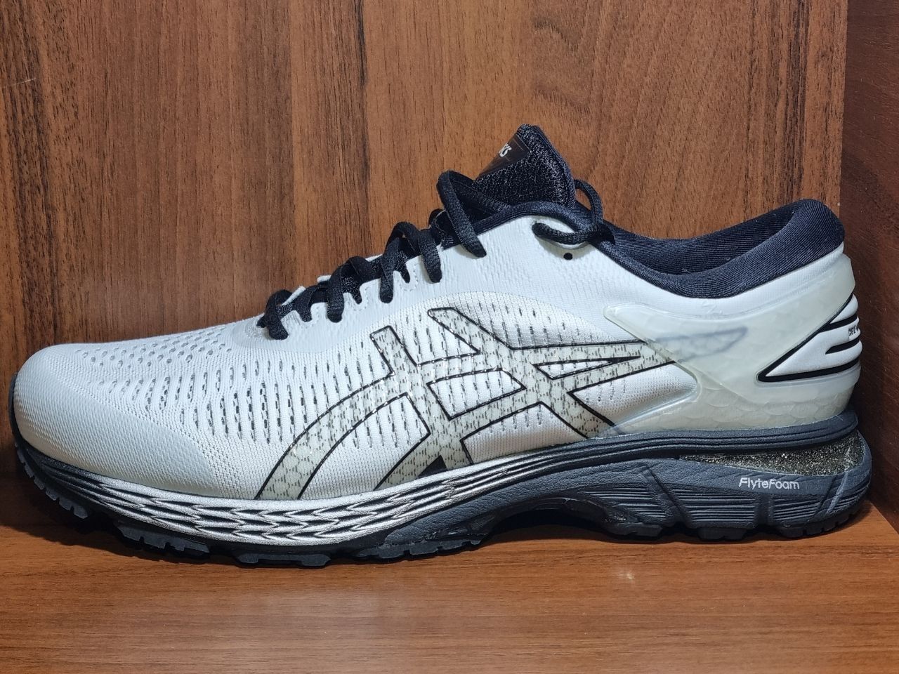 Кросівки чоловічі asics gel-kayano euro 44.5 10.5us 28.25см Оригінал