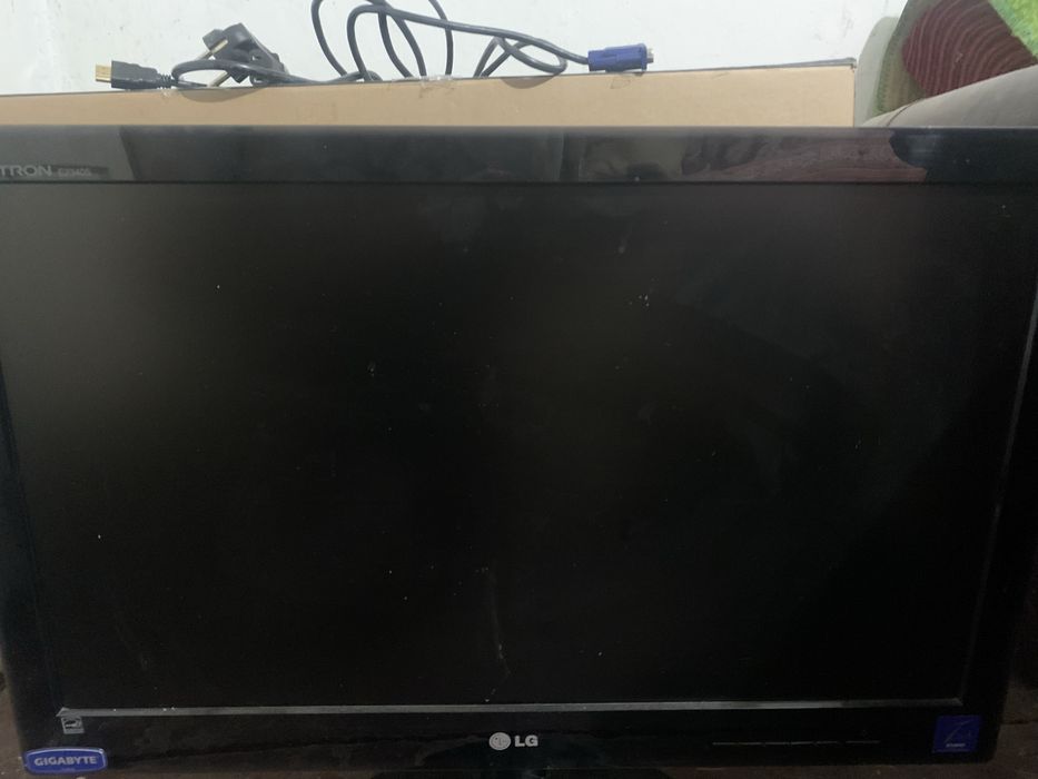 23-х дюймовий монітор lg flatron 75герц