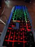 Trust GXT 845 Tastiera Gaming LED в чудовому стані
