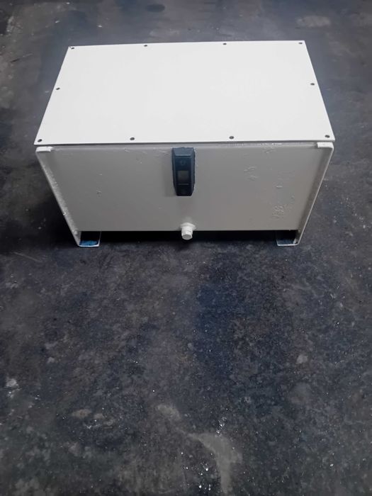 Deposito para grupo hidráulico.  540x340x310mm