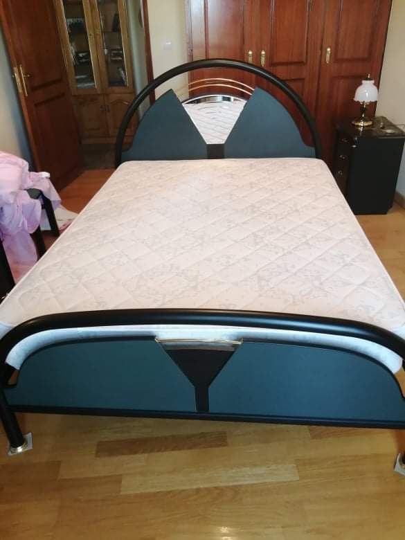 Vendo cama de casal