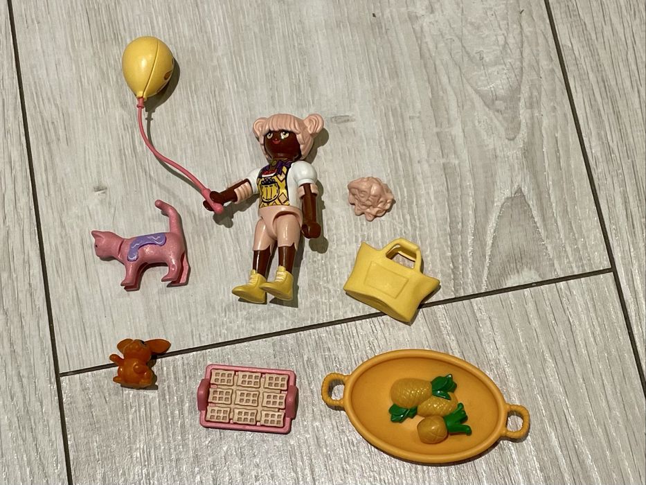 Playmobil zestaw dziewczynka z goframi