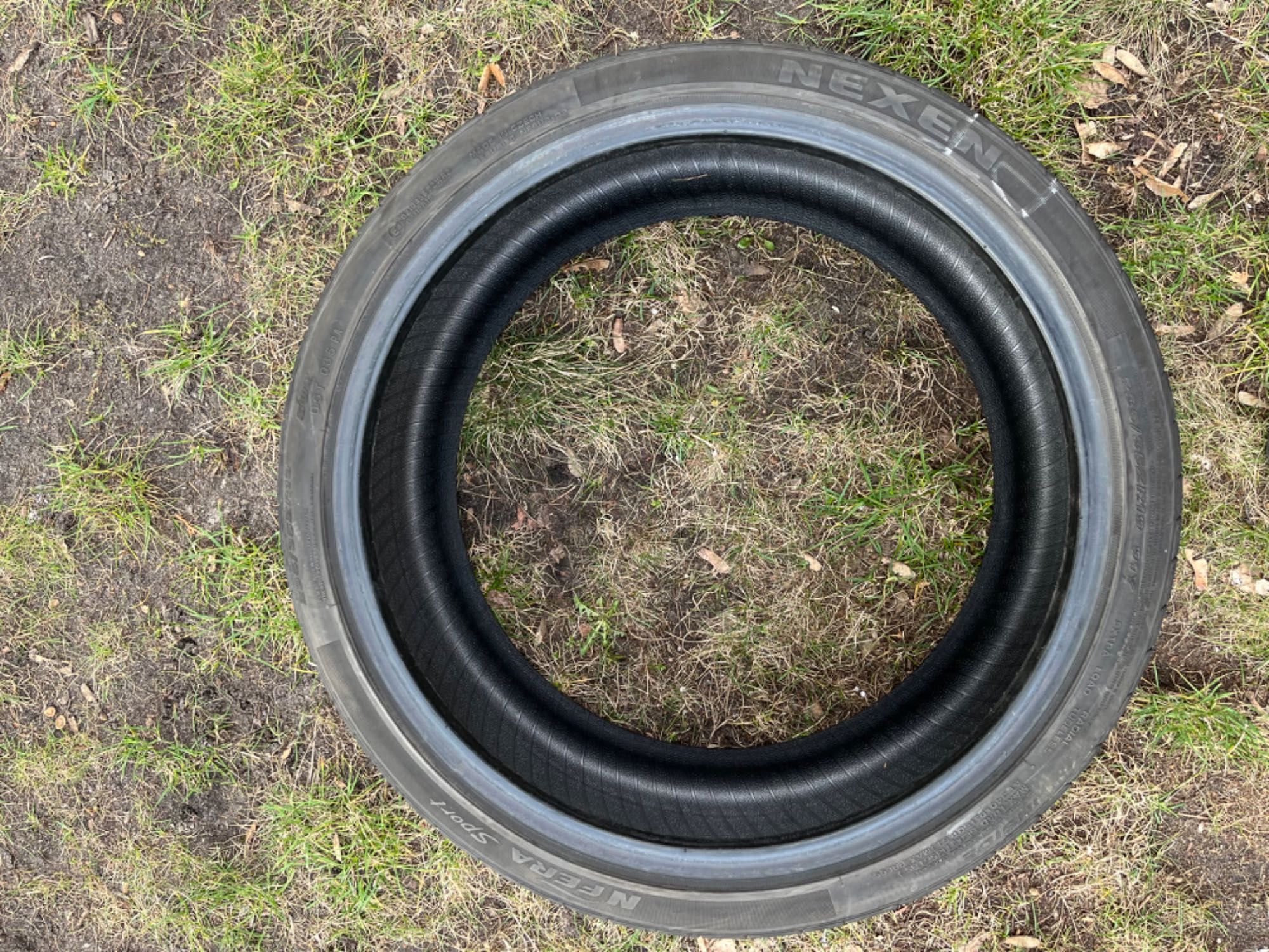 Opony letnie Nexen Nfera 235/35 19"