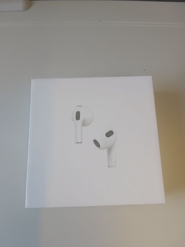 AirPods 3 generacji