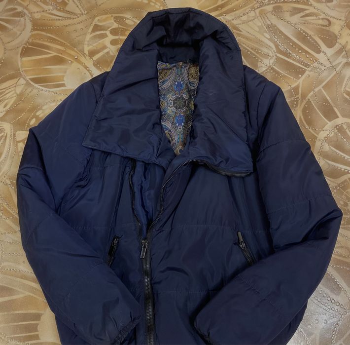 Осіння жіноча куртка