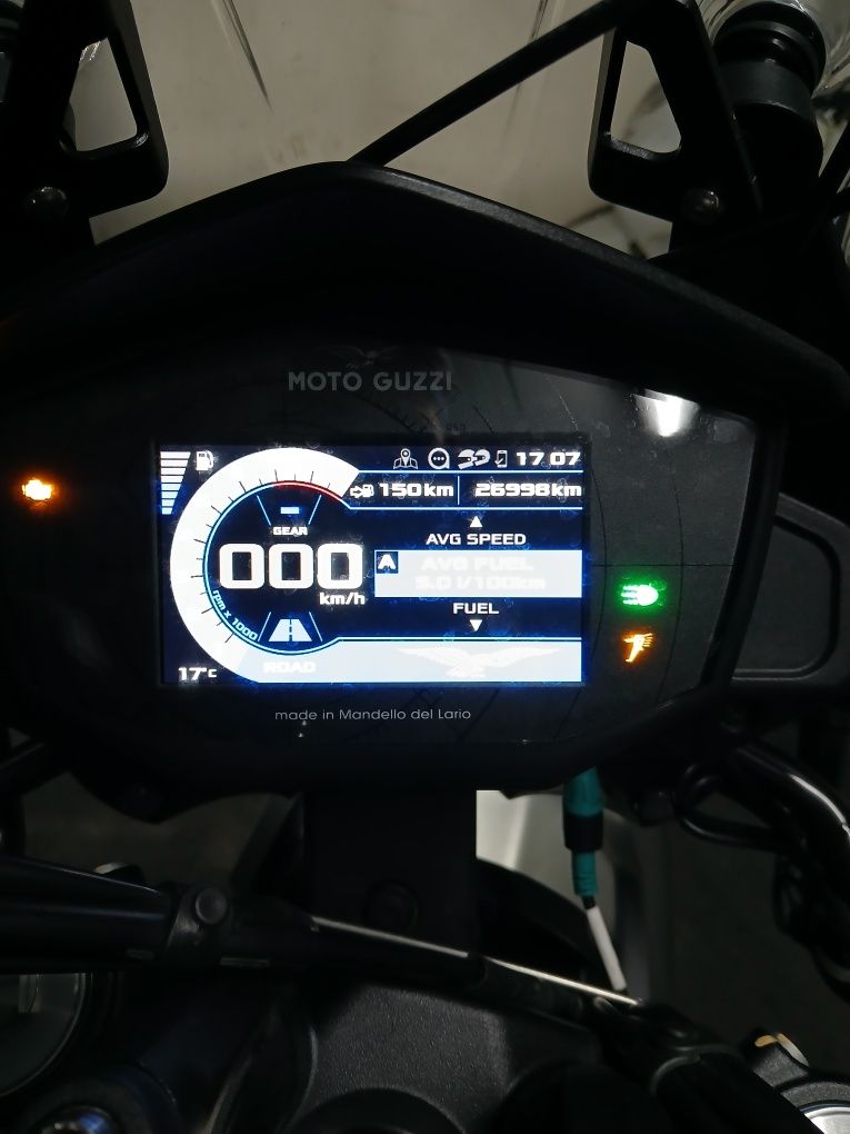 Vendo Moto Guzzi V85TT 2020
