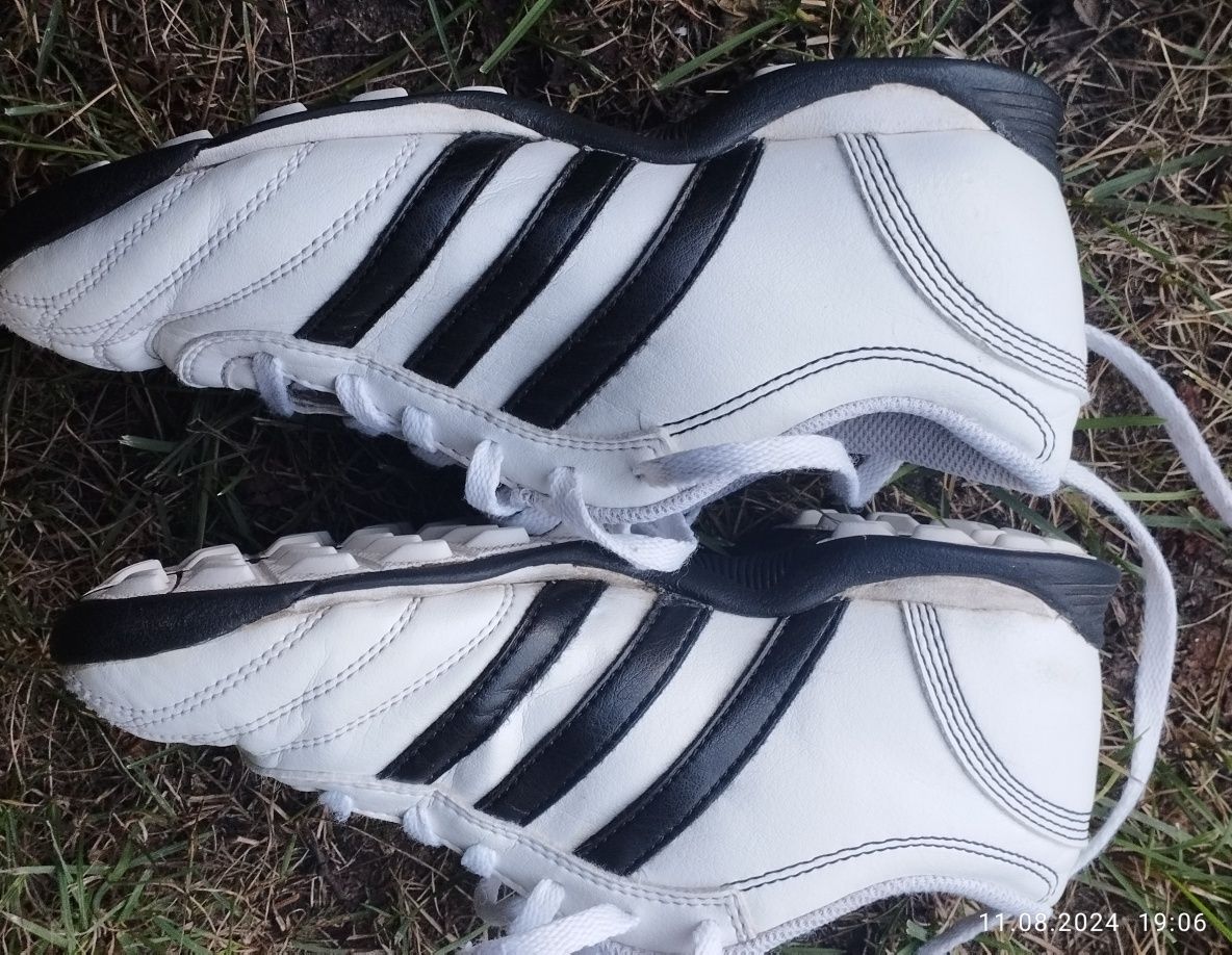 Super adidaski korki