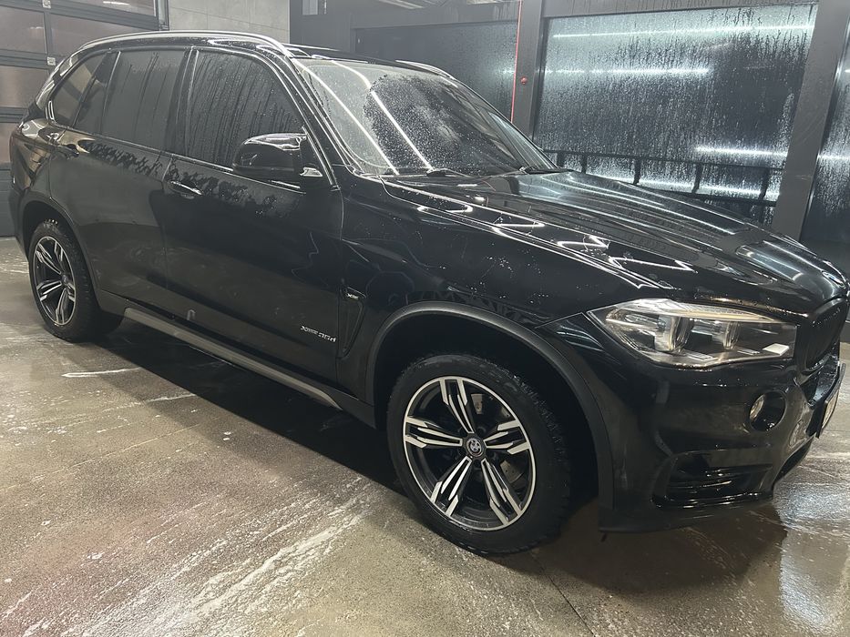 Продам BMW X5 F15