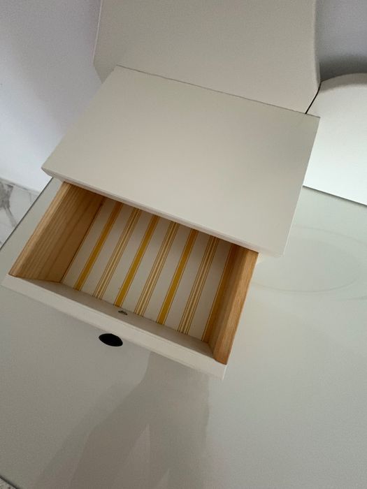 Toucador c/espelho Ikea