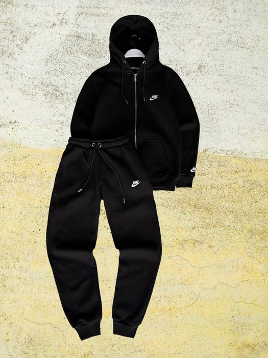 Спортивний костюм Nike на флісі