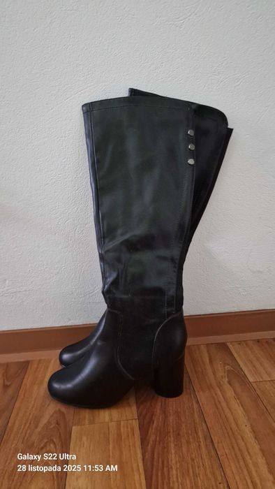 Oddam nowe dwie pary kozaków