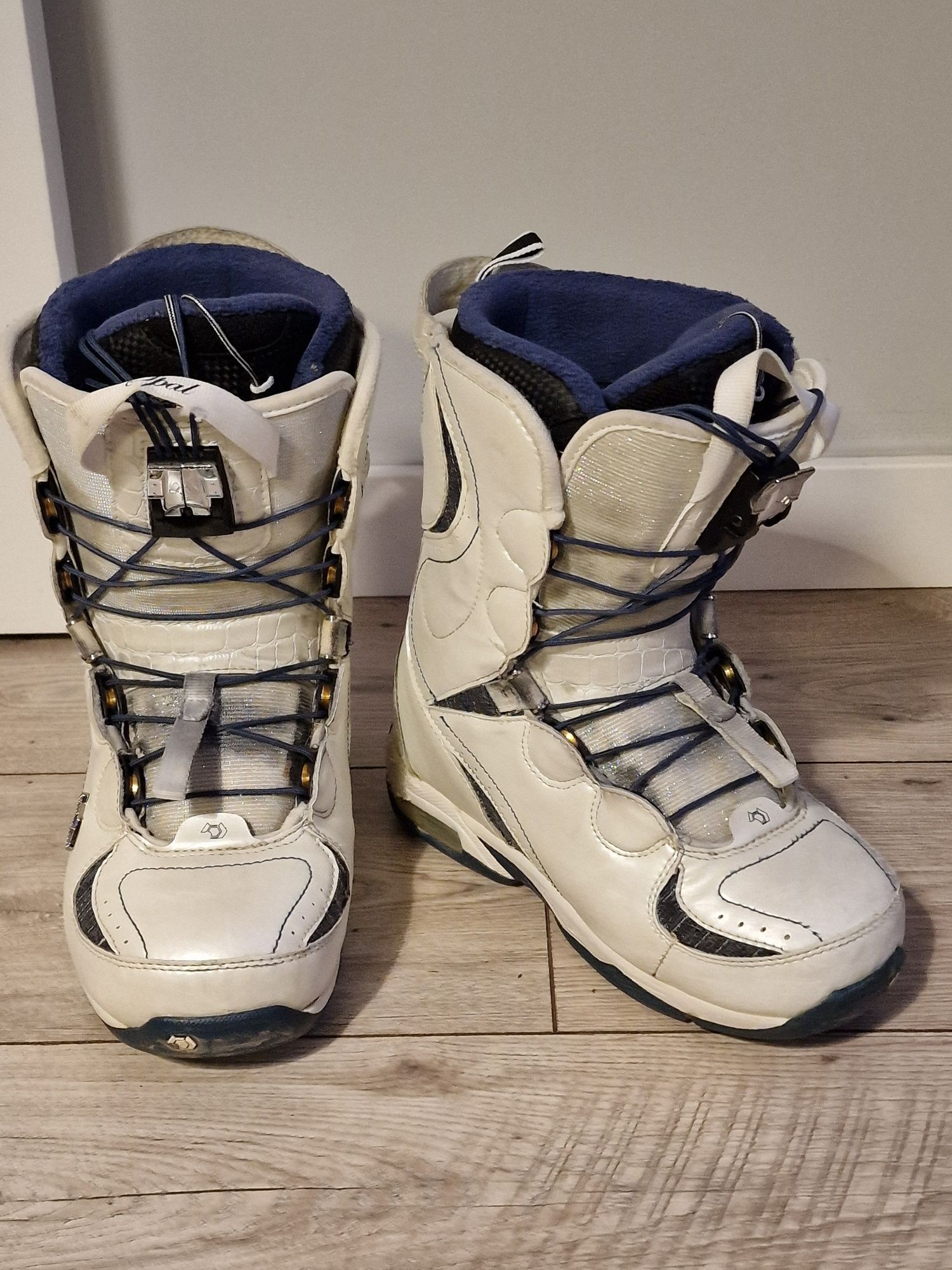 Buty snowboardowe Northwave Opal r. 38