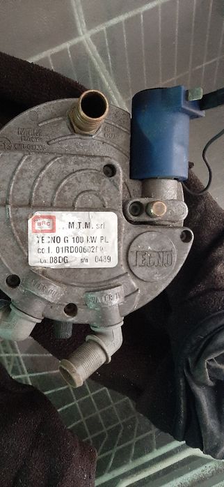 Продам газовий редуктор до ГБО-2 покоління з клапанами.