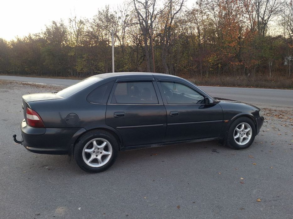 Продам opel vectra b 1.8 газ/бензин