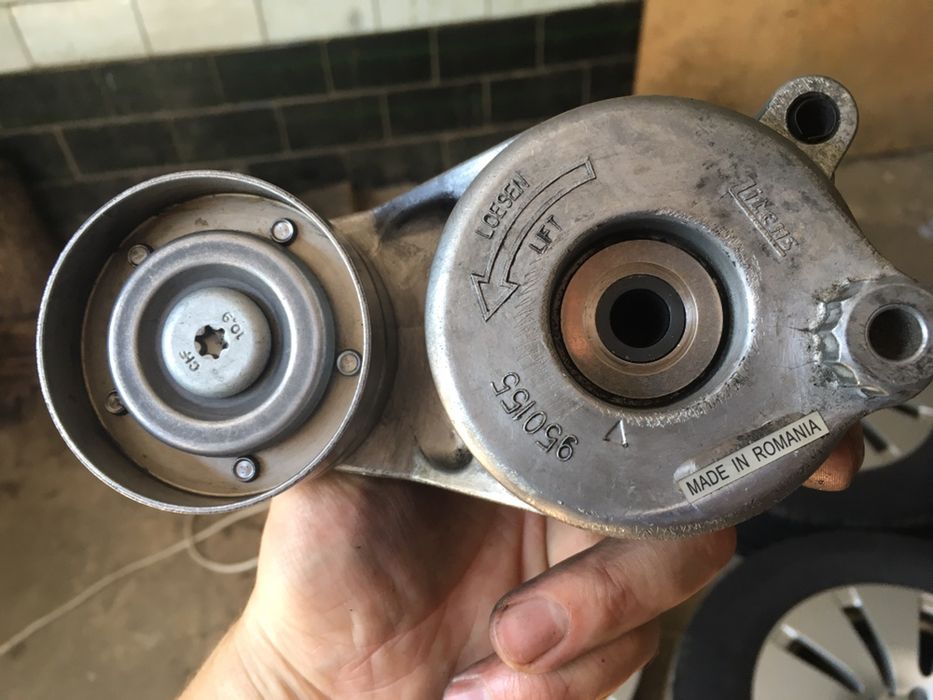 Натяжитель ремня INA,приводного ремня  mercedes W211 3.0cdi OM642