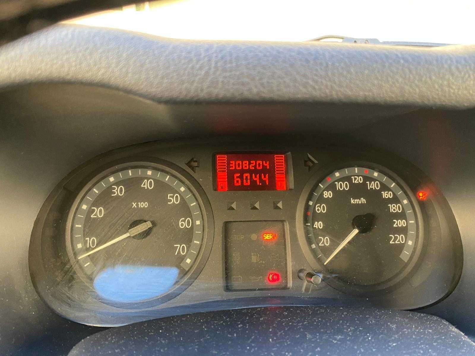 Renault Clio 1.5 dCi 2004 - Económico e Fiável