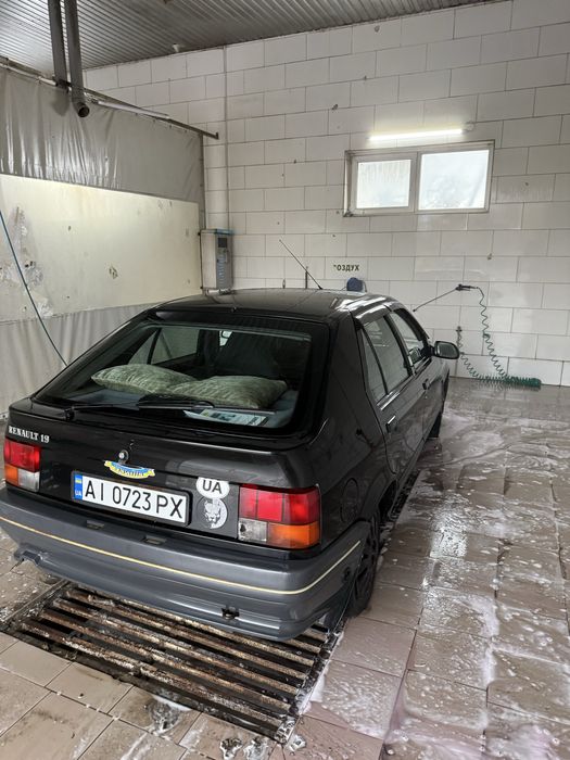 Продам  автомобіль