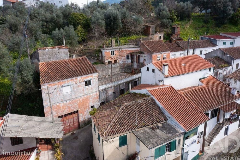 Casa / Villa T3 em Lousã e Vilarinho de 351,00 m2