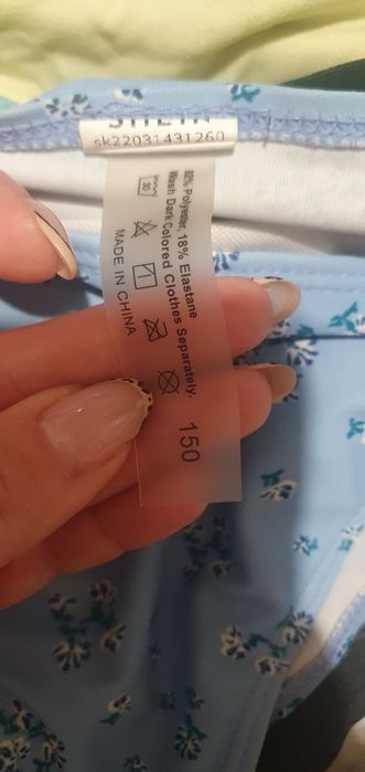 Stroje kąpielowe 150cm