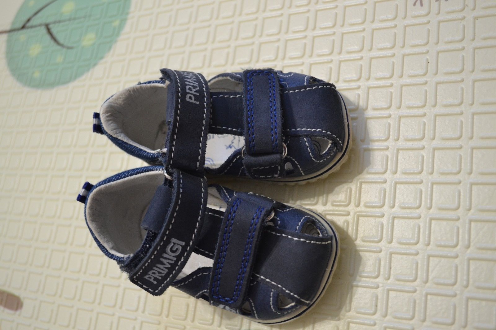 Sandałki dziecięce primigi