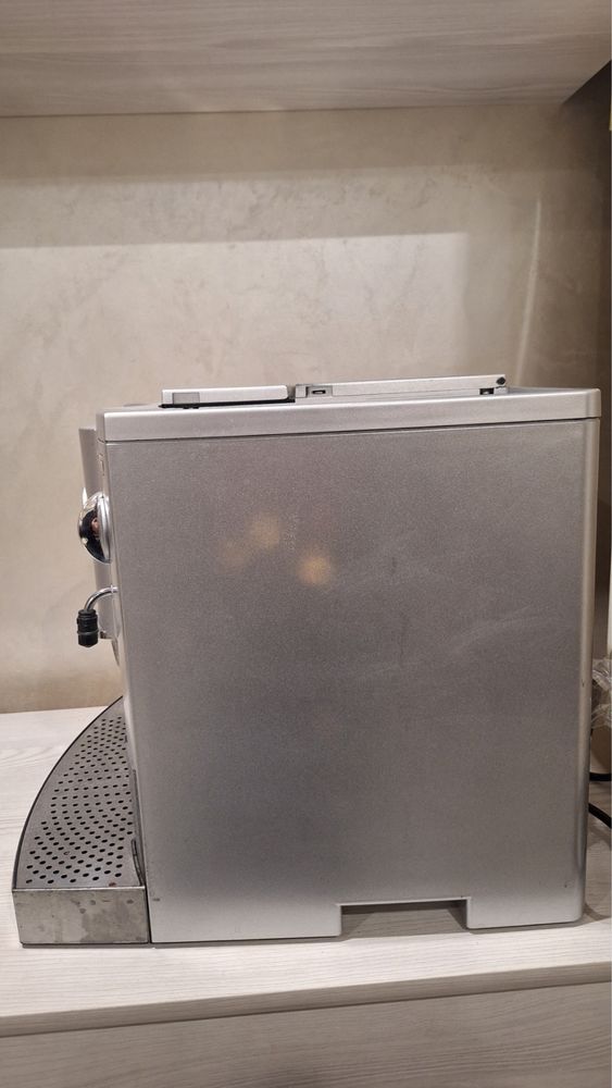 Кавоварка Jura Impressa S95