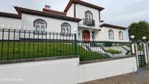 Casa de Cidade T4 em Relva de 335,00 m2