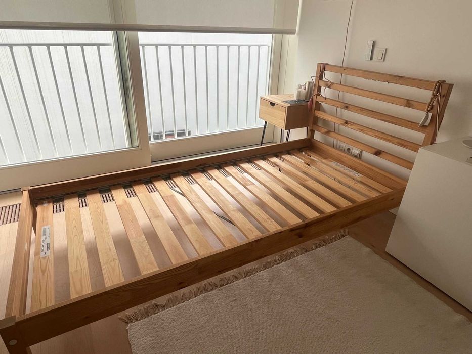 Cama Tarva c/ Estrado e Colchão