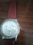 relogio de mulher marca one com bracelete de cabedal