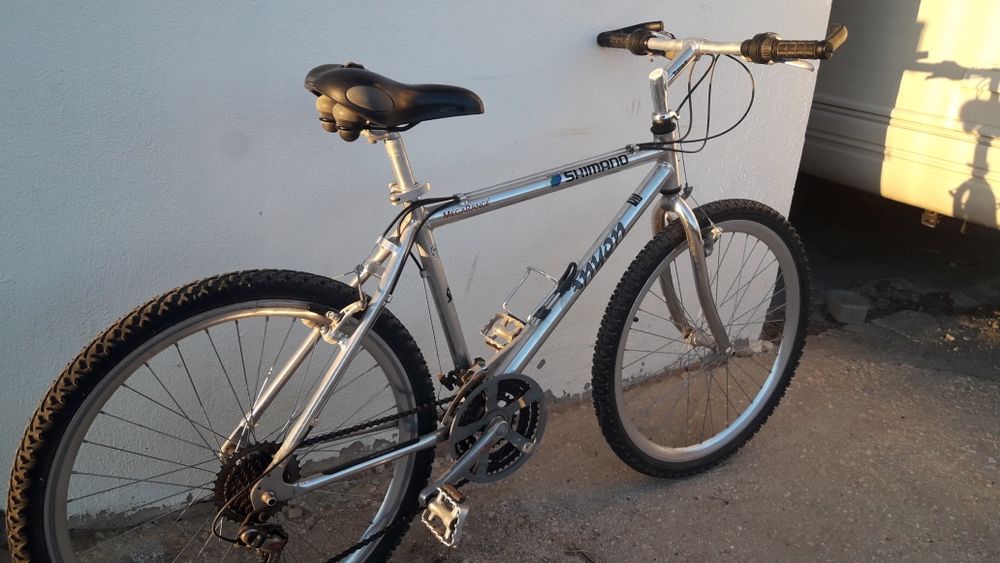 Bicicleta Shimano - toda em alumínio