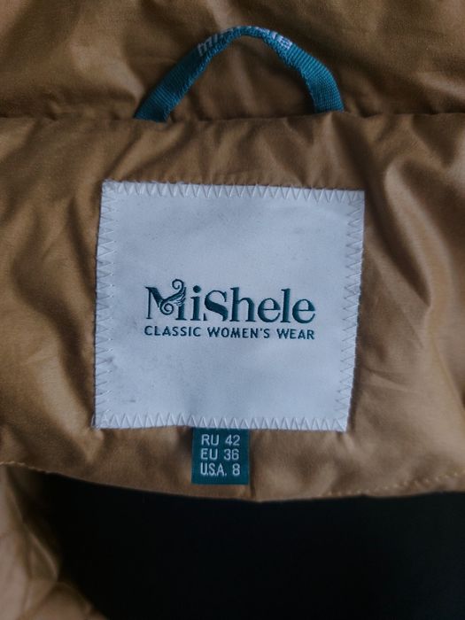 Продам жіночу зимову куртку.