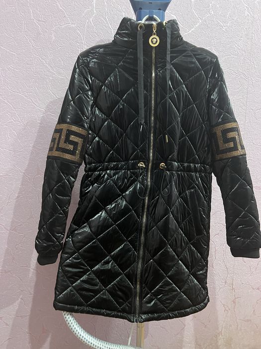 Осіннє пальто Versace c-m