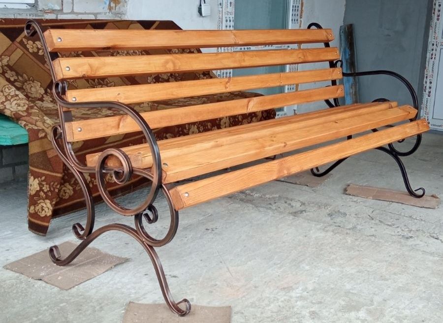 дах на криницю та інші вироби з дерева (накриття на колодязь)