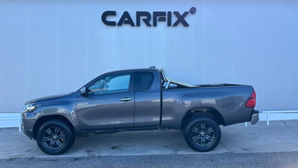 Toyota Hilux 2.4 D-4D 4WD Trial